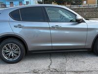 Usata Alfa Romeo Stelvio 190 CV (139 kW) 2019 Grigio SUV