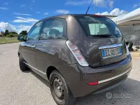 Usata Lancia Ypsilon 69 CV (50 kW) 2011 Viola Utilitaria