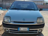 Usata Renault Clio II 64 CV (47 kW) 1999 Grigio Berlina
