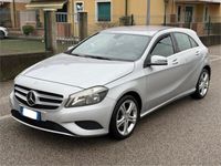 Usata Mercedes A180 109 CV (80 kW) 2014 Grigio Berlina