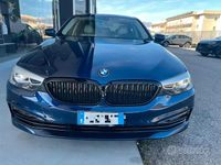 Usata BMW 530 Luxury Line 265 CV (194 kW) 2017 Blu Berlina