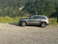 Usata Jeep Cherokee Overland 241 CV (177 kW) 2011 Grigio SUV