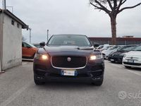 Begagnad Jaguar F-Pace Portfolio 241 HK (177 kW) 2017 Blå SUV