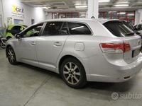Usata Toyota Avensis Executive 150 CV (110 kW) 2010 Grigio Station wagon