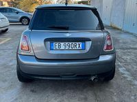 Begagnad Mini ONE 75 HK (55 kW) 2010 Grå Halvkombi