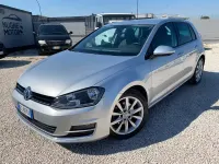 Używany VW Golf VII Highline 110 KM (80 kW) 2015 Szary Sedan/Limuzyna