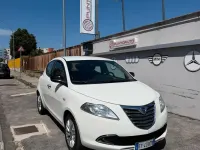 Usata Lancia Ypsilon Gold 95 CV (69 kW) 2015 Bianco Utilitaria