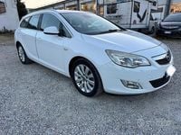 Usata Opel Astra Cosmo 110 CV (80 kW) 2011 Bianco Station wagon