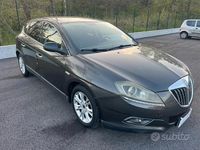 Usata Lancia Delta Gold 120 CV (88 kW) 2011 Grigio Utilitaria