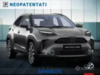 Nuova Toyota Yaris Cross Lounge 92 CV (67 kW) 2026 Grigio SUV