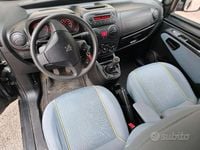 Usata Peugeot Bipper 75 CV (55 kW) 2014 Monovolume
