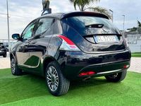 Usata Lancia Ypsilon Gold 69 CV (50 kW) 2022 Nero Utilitaria