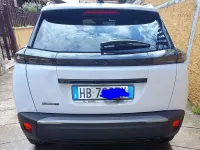 Usata Peugeot 2008 Allure 101 CV (74 kW) 2024 Bianco SUV