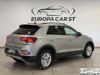 Usata VW T-Roc Life 116 CV (85 kW) 2022 Argento SUV