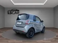 Usata Smart ForTwo Coupé 41 kW (56 CV) 2021 Grigio Utilitaria