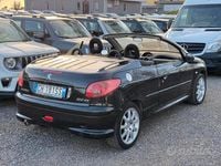 Usata Peugeot 206 CC 109 CV (80 kW) 2003 Nero Cabrio