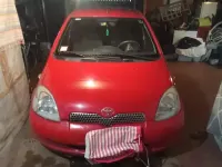 Usata Toyota Yaris 68 CV (50 kW) 1999 Rosso Berlina