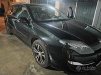 Usata Renault Laguna III 150 CV (110 kW) 2011 Nero Station wagon