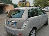 Usata Lancia Ypsilon 75 CV (55 kW) 2007 Grigio Utilitaria