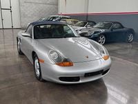 Usata Porsche Boxster 220 CV (161 kW) 2000 Grigio Cabrio