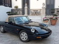Usata Alfa Romeo Spider 109 CV (80 kW) 1992 Nero Cabrio