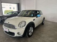 Usata Mini ONE 75 CV (55 kW) 2012 Beige Utilitaria