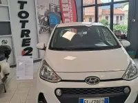 Gebraucht Hyundai i10 69 PS (50 kW) 2017 Weiß Kleinwagen