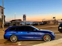 Usata BMW 330e 292 CV (214 kW) 2023 Blu/azzurro Station wagon