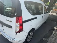 Usata Dacia Dokker Ambiance 75 CV (55 kW) 2014 Bianco Monovolume