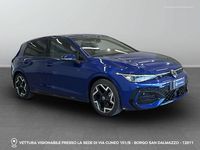 Usata VW Golf VIII R-line Plus 150 CV (110 kW) 2025 0f blu lava metallizzato Berlina