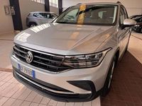 Usata VW Tiguan R-line 150 CV (110 kW) 2021 Grigio SUV