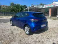 Usata Renault Clio V Techno 101 CV (74 kW) 2024 Bluazzurro Berlina