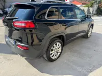 Usata Jeep Cherokee 195 CV (143 kW) 2018 Nero SUV