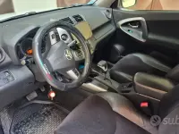 Second-hand Toyota RAV4 150 CP (110 kW) 2012 SUV