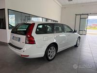 Usata Volvo V50 136 CV (100 kW) 2010 Bianco Station wagon