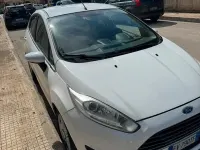 Usata Ford Fiesta 97 CV (71 kW) 2014 Bianco Utilitaria