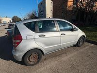 Begagnad Mercedes 180 109 HK (80 kW) 2007 Grå Sedan
