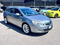 Usata Opel Astra Cosmo 110 CV (80 kW) 2011 Grigio Station wagon