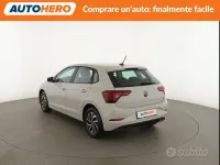 Usata VW Polo Life 95 CV (69 kW) 2023 Beige Utilitaria
