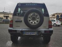Usata Suzuki Vitara 87 CV (63 kW) 2002 Grigio SUV