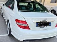 Usata Mercedes C220 Avantgarde 170 CV (125 kW) 2010 Bianco Berlina