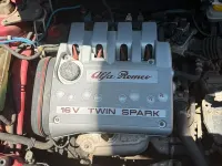 Usata Alfa Romeo 145 103 CV (75 kW) 2000 Rosso Utilitaria