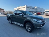 Usata Mitsubishi L200 Invite 181 CV (133 kW) 2017 Grigio Pick-up