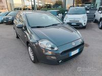 Usata Fiat Punto Lounge 69 CV (50 kW) 2016 Grigio Berlina