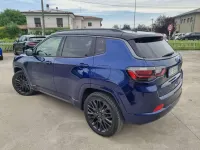Usata Jeep Compass 179 CV (131 kW) 2021 Blu sc. met. con tetto nero SUV