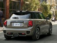 Usata Mini Cooper D Business 116 CV (85 kW) 2018 Grigio Utilitaria