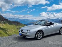 Usata Alfa Romeo Spider 128 CV (94 kW) 2003 Grigio Cabrio