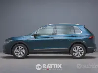 Usata VW Tiguan Elegance 150 CV (110 kW) 2022 Night shade blu SUV