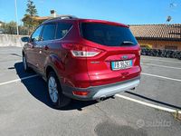 Usata Ford Kuga Titanium 120 CV (88 kW) 2016 Rosso SUV