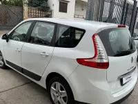 Usata Renault Scenic E-Tech Dynamique 131 CV (96 kW) 2011 Bianco Monovolume